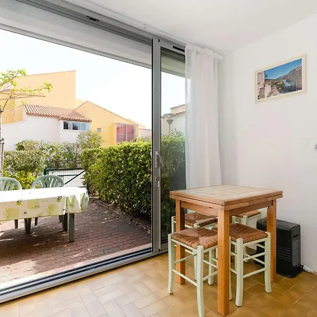 Apartment T2 En Rez-de-jardin, Front De Mer, 4 Pers. - - Fr-1-409-62 Narbonne-Plage