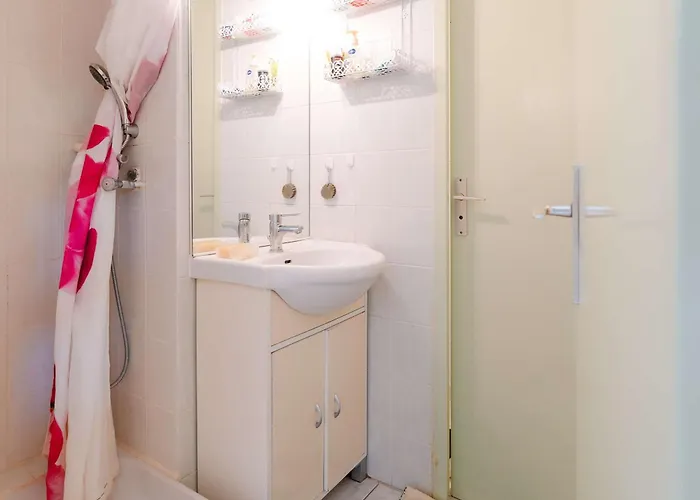 Apartment T2 En Rez-de-jardin, Front De Mer, 4 Pers. - - Fr-1-409-62 Narbonne-Plage